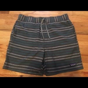 Patagonia Men’s baggies Naturals Large new w/ tags
